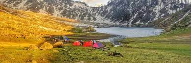 KARERI LAKE TREK